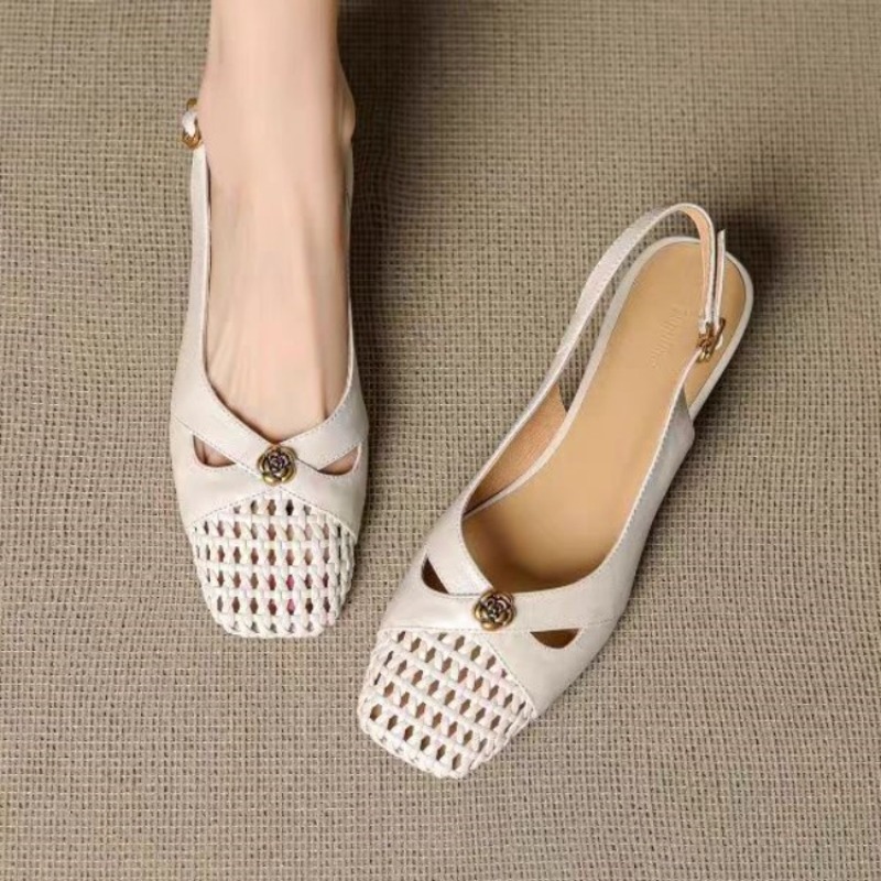 รองเท้าส้นเตารีดแบบปิดหัวสไตล์ - Sandals บทวิจารณ์และราคา