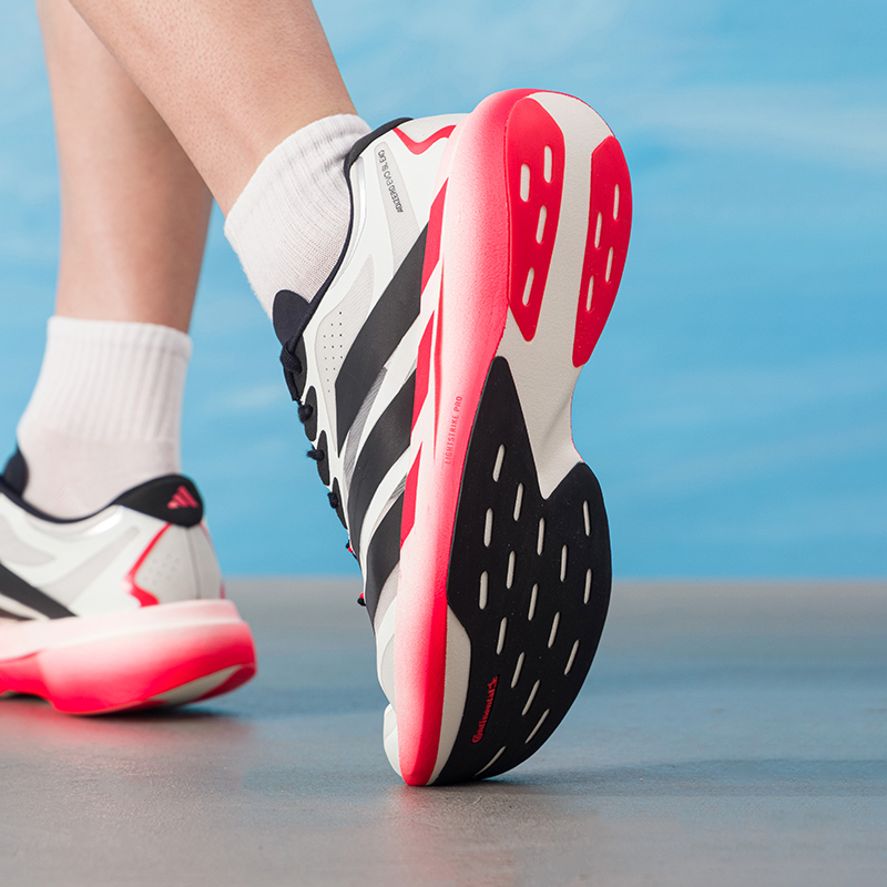 รองเท้าผู้ชาย Adidas รุ่นดั้งเ - Lightweight Road Running Shoes บทวิจารณ์และราคา